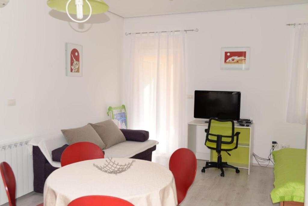 San Lorenzo Apartments Lovrecica  Ngoại thất bức ảnh